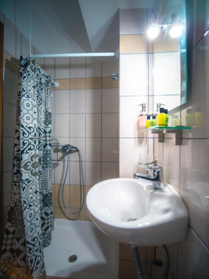 Menta Retro - Central Spot Apartments Volos Esterno foto