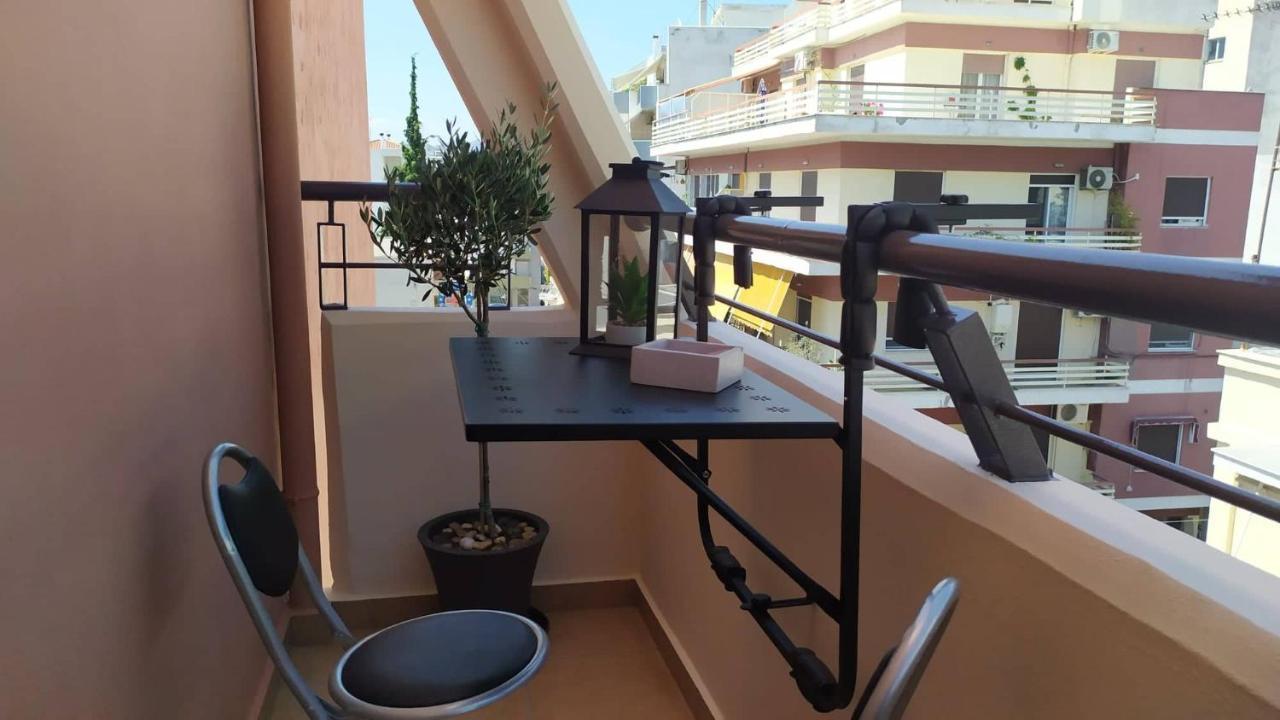 Menta Retro - Central Spot Apartments Volos Esterno foto